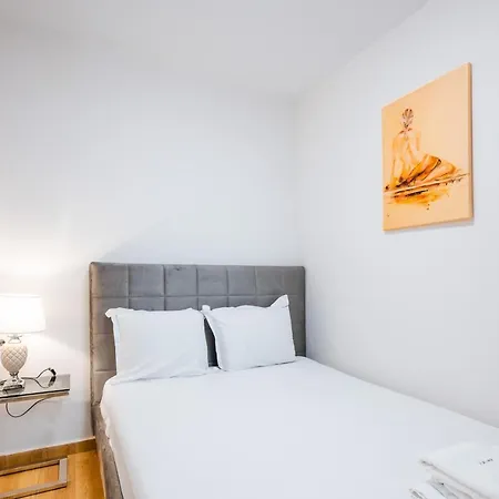 1bd Elegance On Vasil Levski Boulevard *